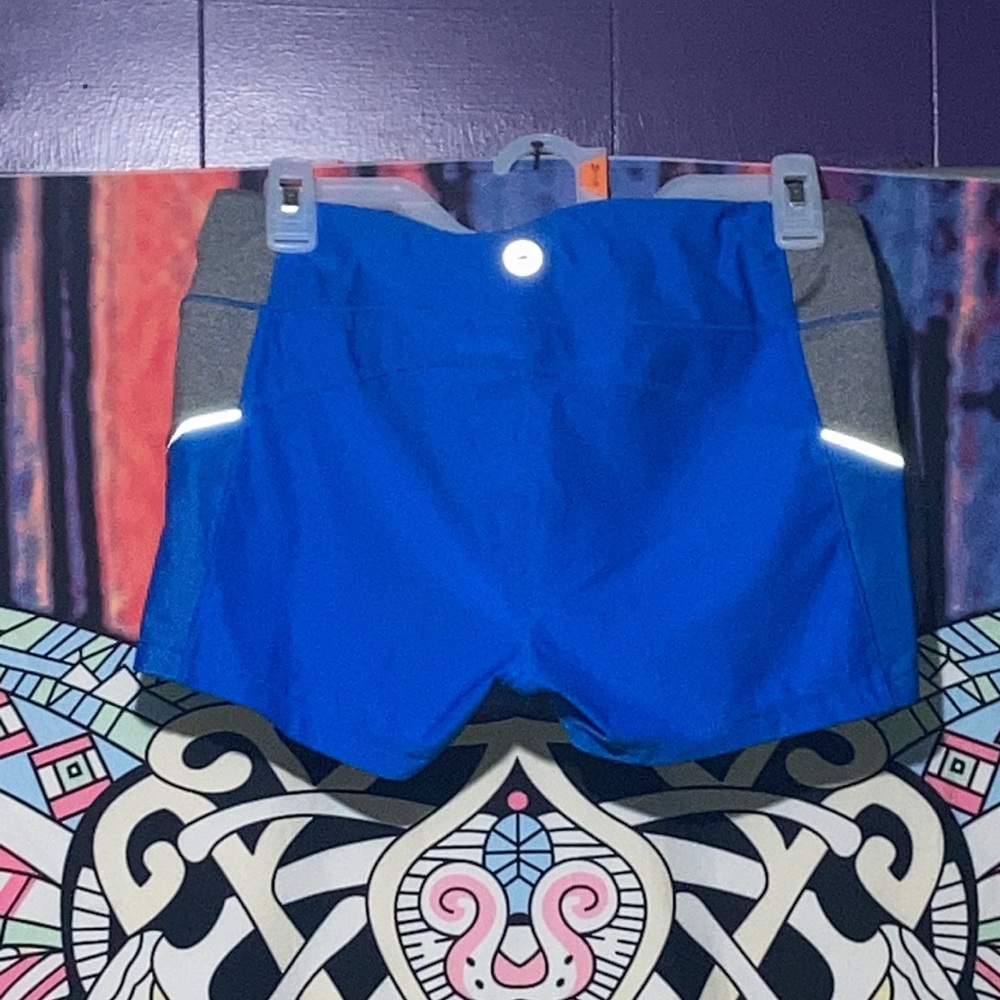 Shorts - Picture 2 of 2